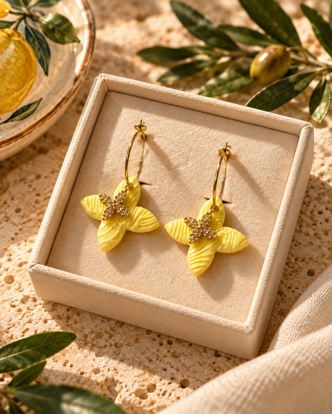 Alba Bloom – Ohrringe mit Blatt-Anhänger