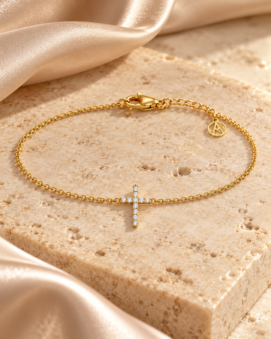 Damenarmband mit Anhänger & Strass