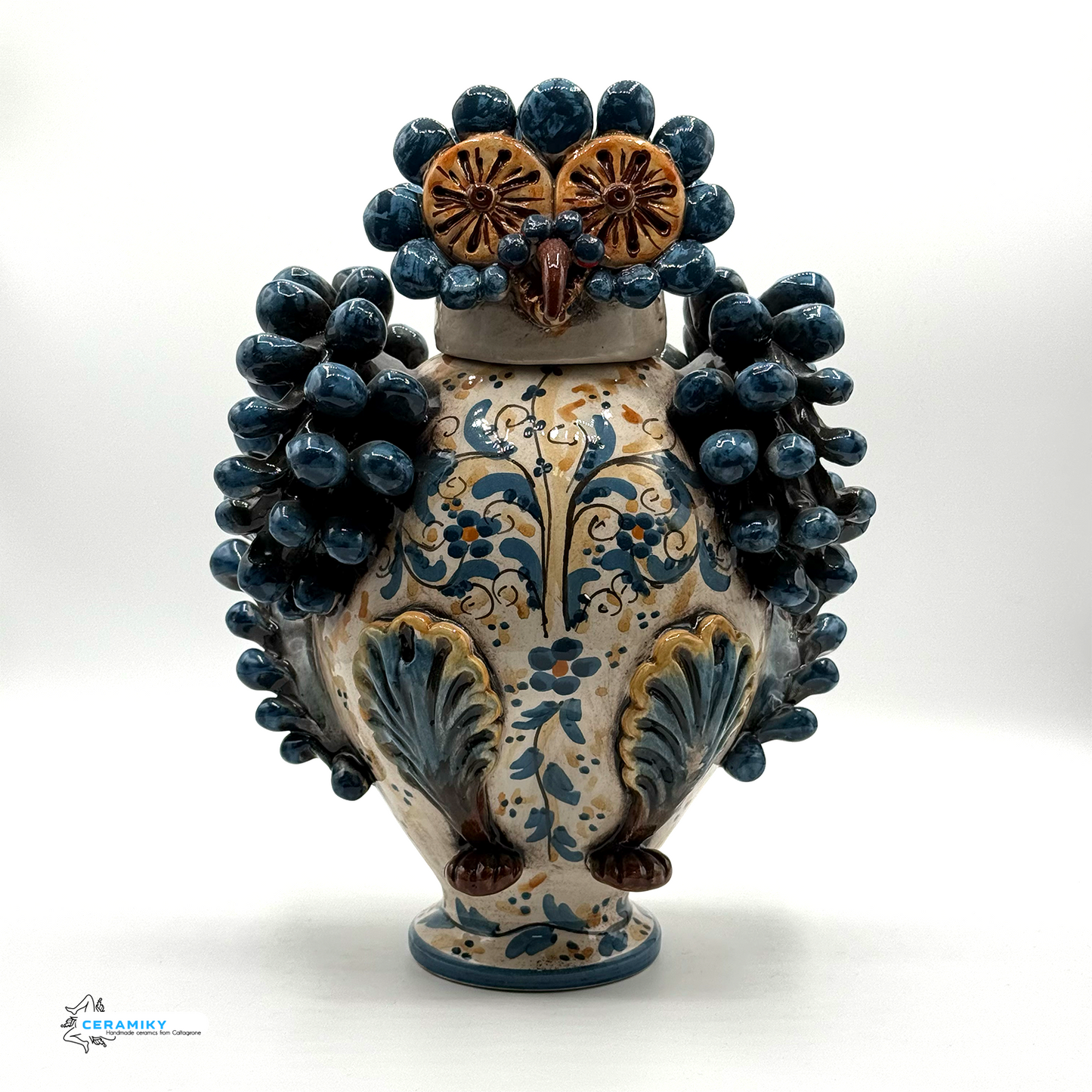 "Gufo di Caltagirone"