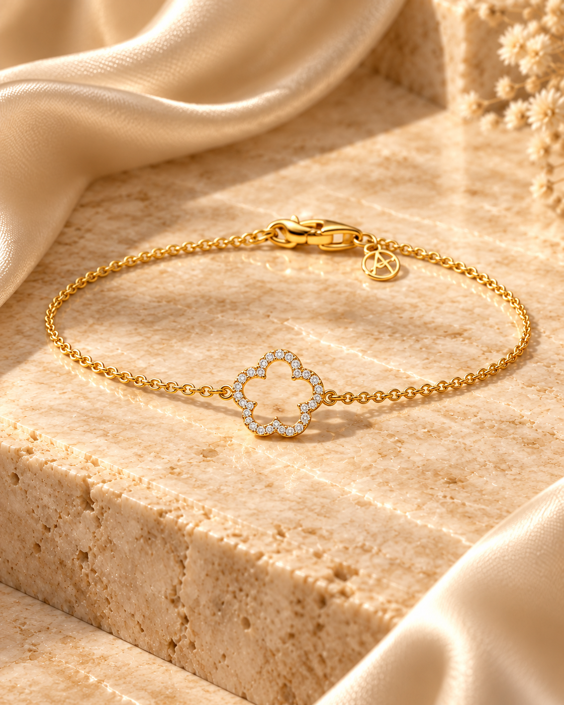 Fiore – Damenarmband mit Blumenanhänger & Strass